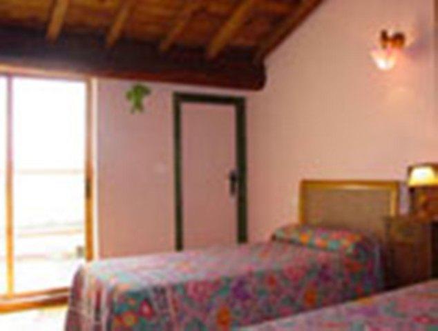 Los Jeronimos Hotel La Tuda Room photo